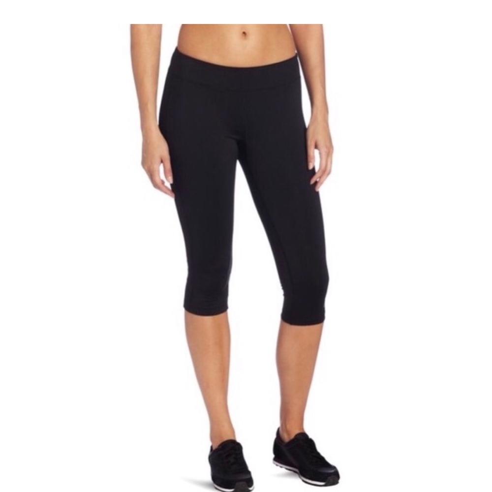 Like-new adida capris